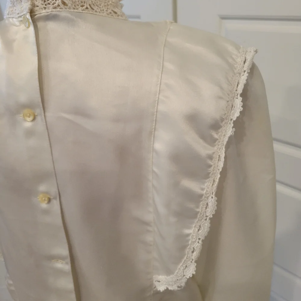 SAN ANDRE VINTAGE 80S VICTORIAN CREAM BLOUSE NEO EDWARDIAN LACY BLOUSE Size 10 - Picture 7 of 15